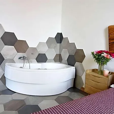 בית הארחה Sunrise Luxury נאפולי