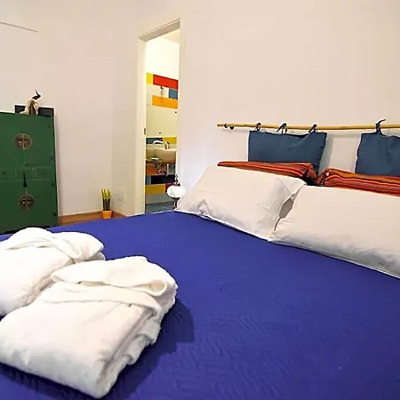 Sunrise Luxury בית הארחה נאפולי